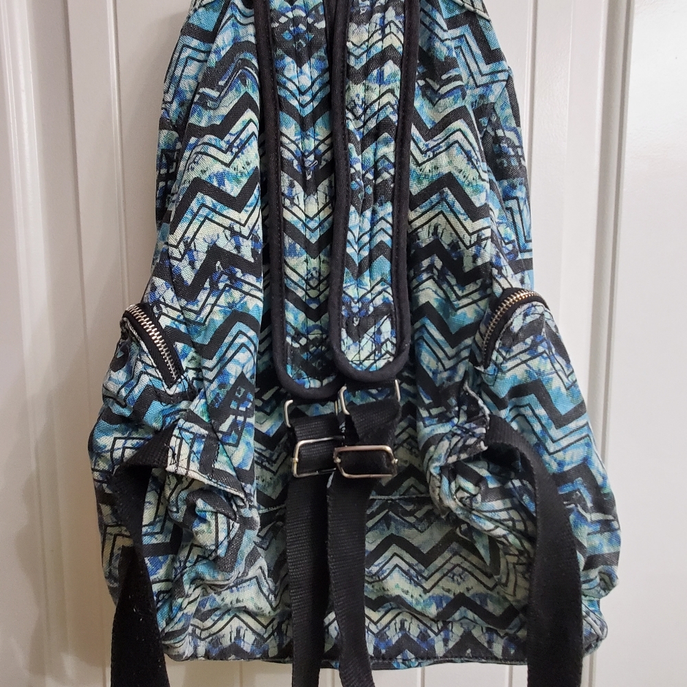 Pink Vs Backpack - image 2